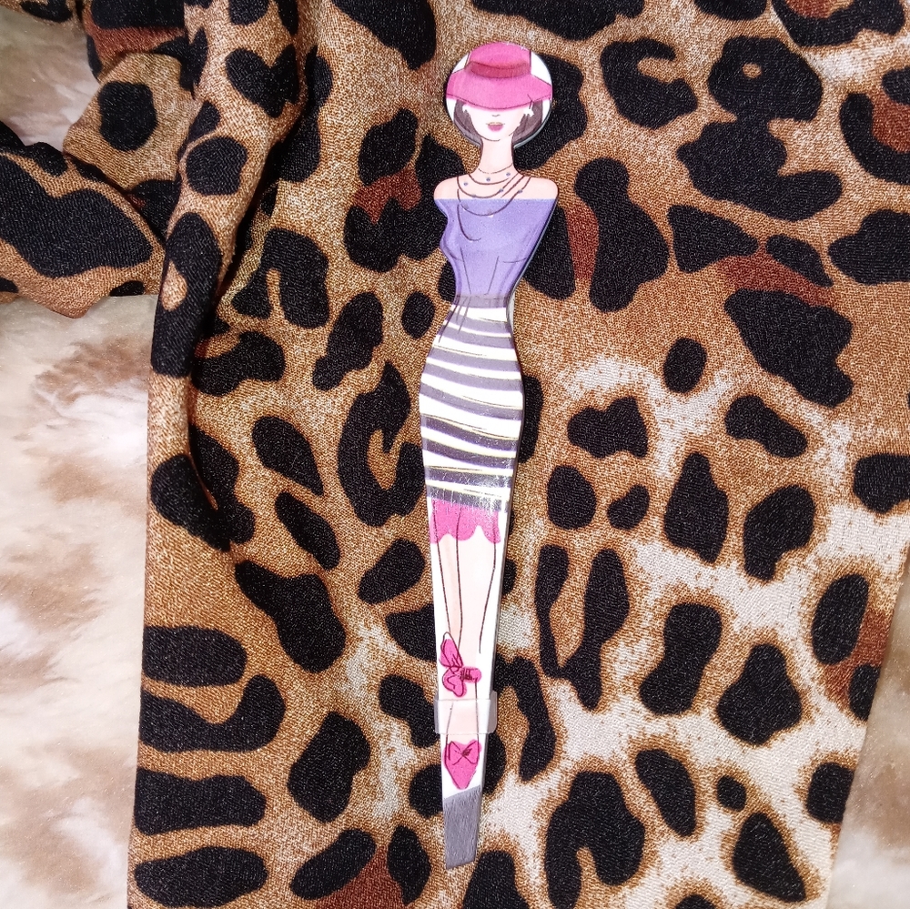 Tweezer Sister